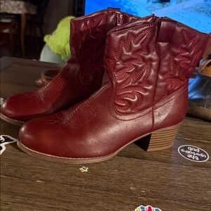 Torrid Stitched Cowboy Bootie in red size 10w